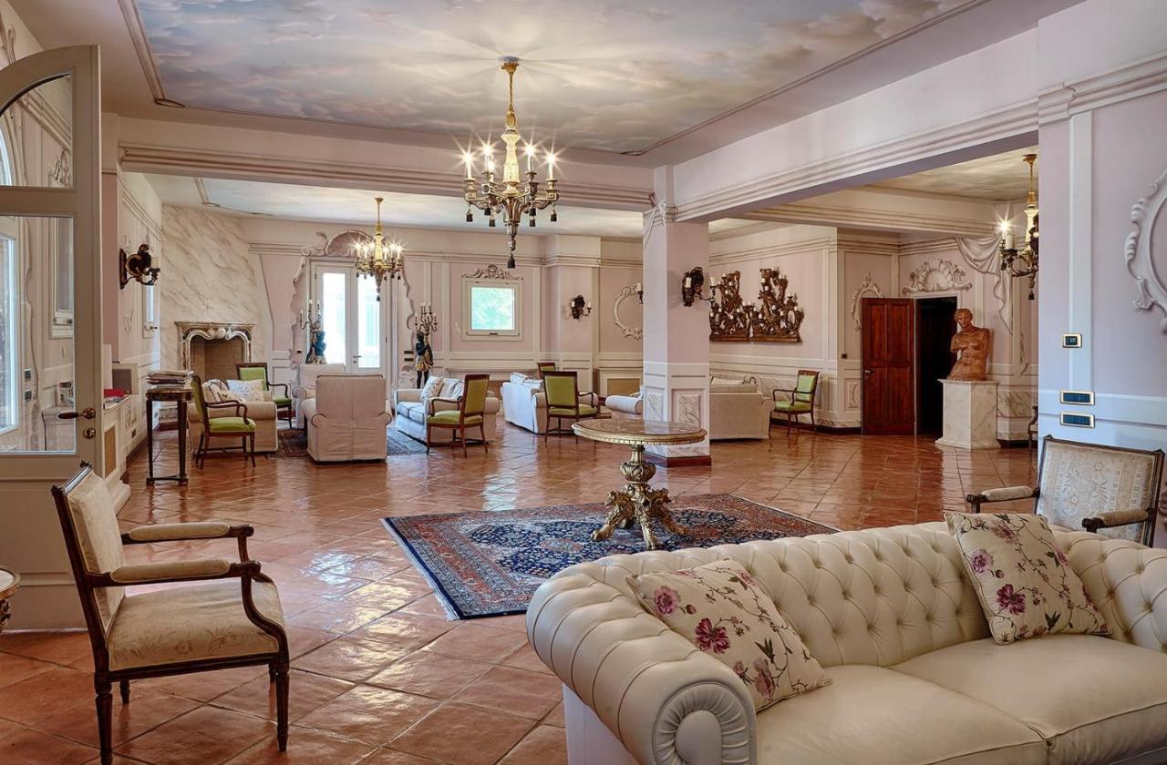 Villa Valentini Bonaparte 포주올로 외부 사진