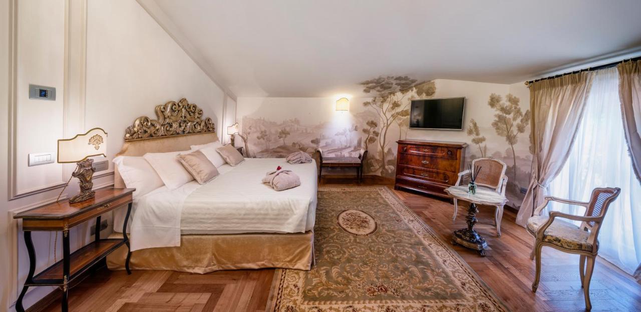 Villa Valentini Bonaparte 포주올로 외부 사진